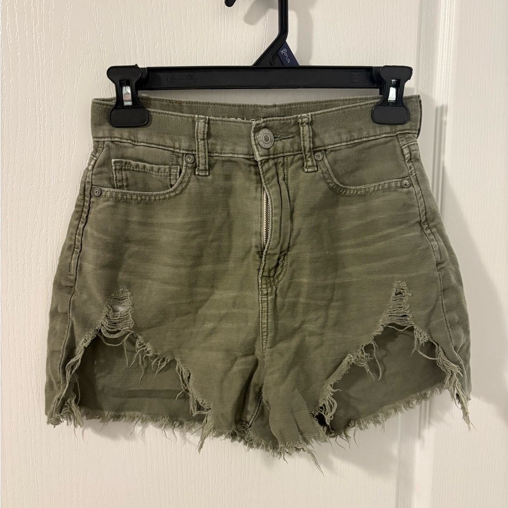 AE mom shorts